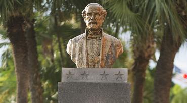 Robert E. Lee Memorial in Fort Myers